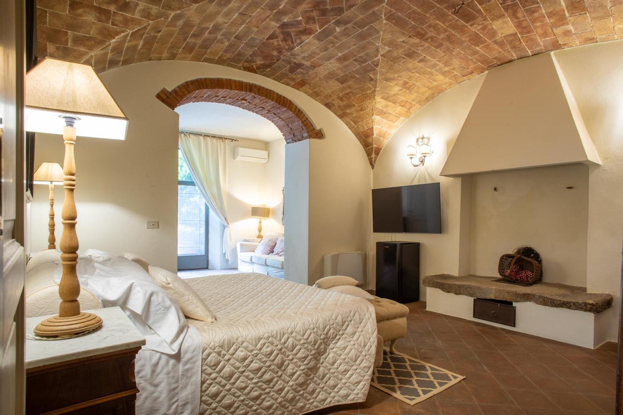La Locanda Di Villa Toscana 비보나 외부 사진