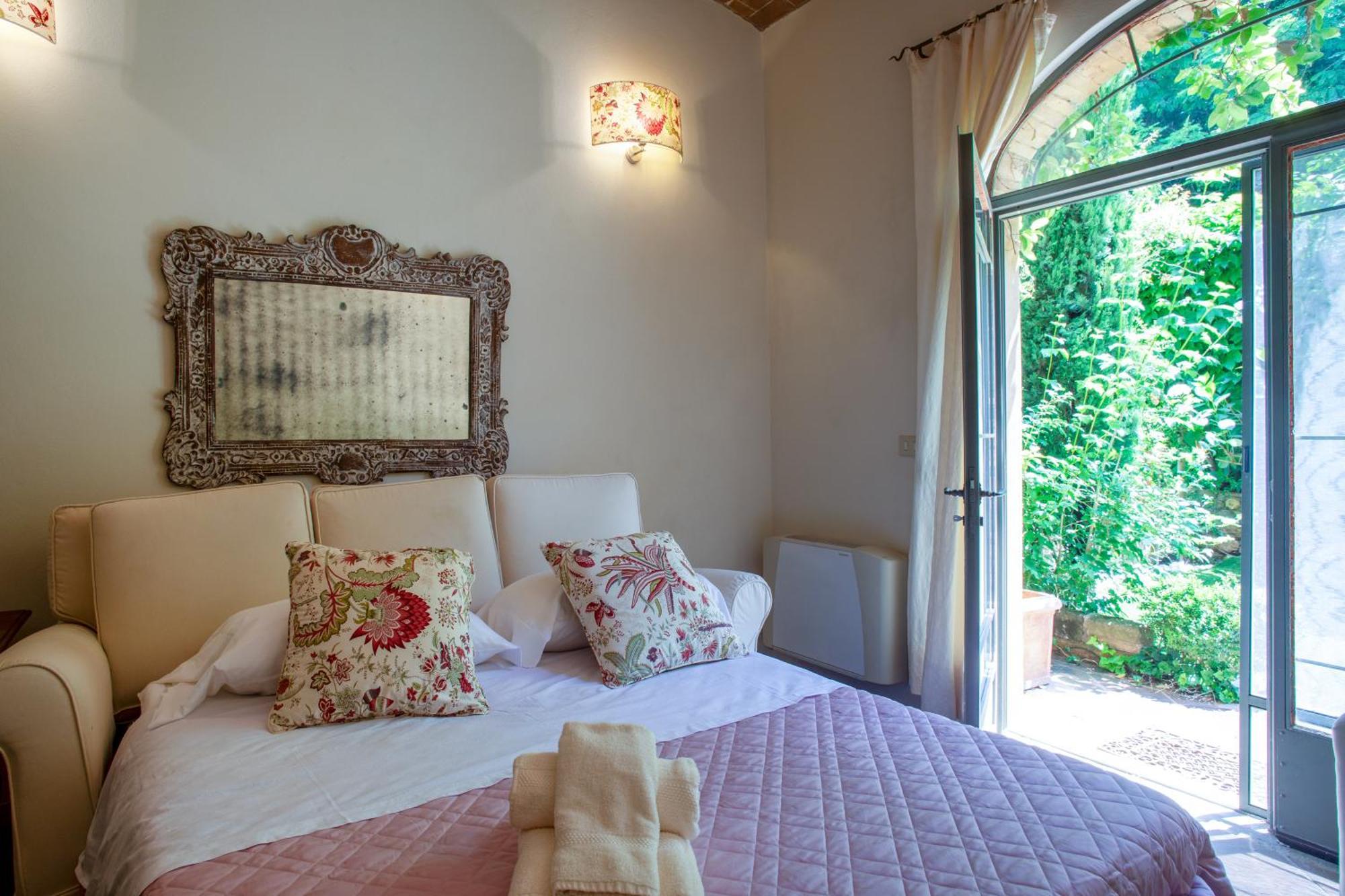 La Locanda Di Villa Toscana 비보나 외부 사진