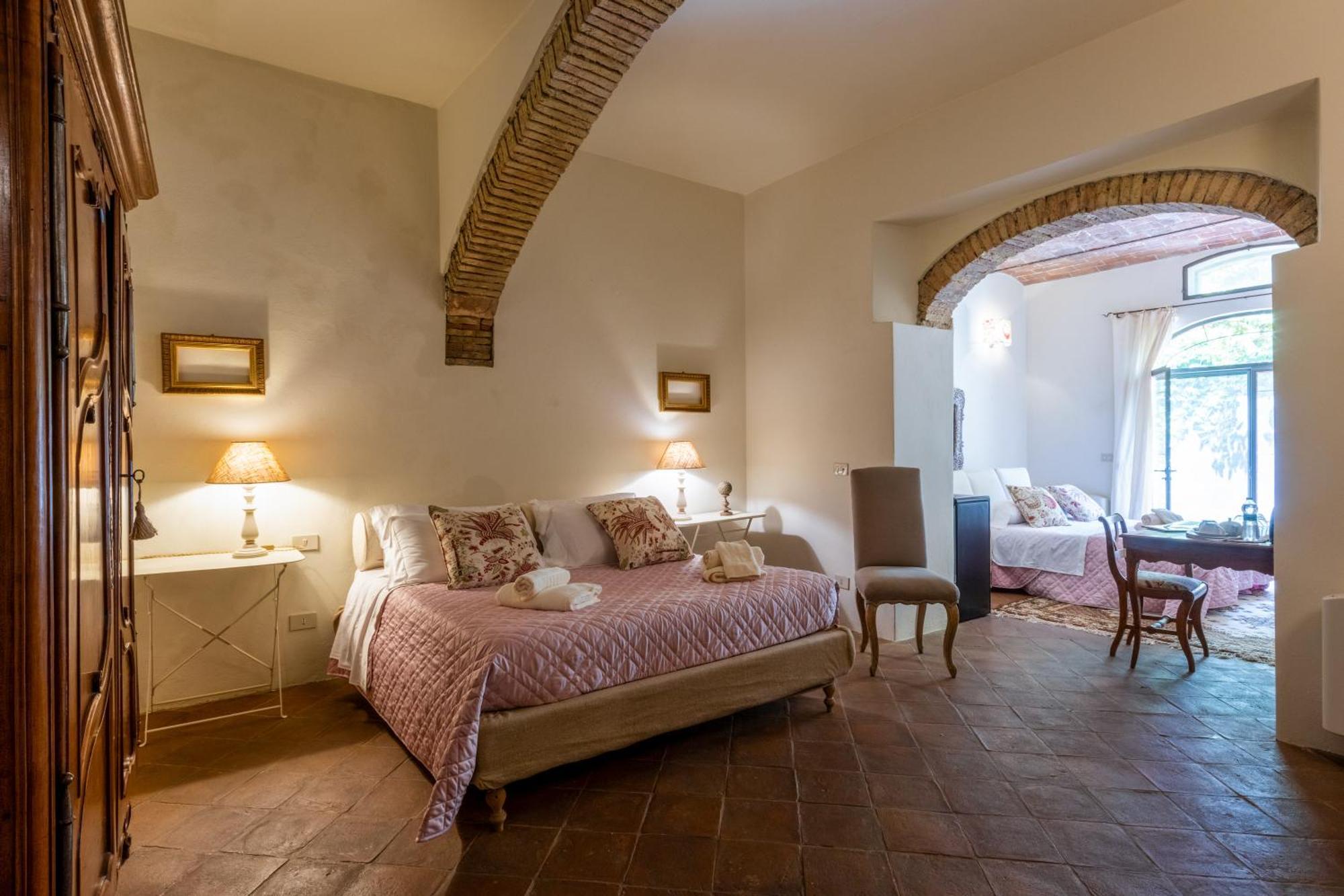 La Locanda Di Villa Toscana 비보나 외부 사진