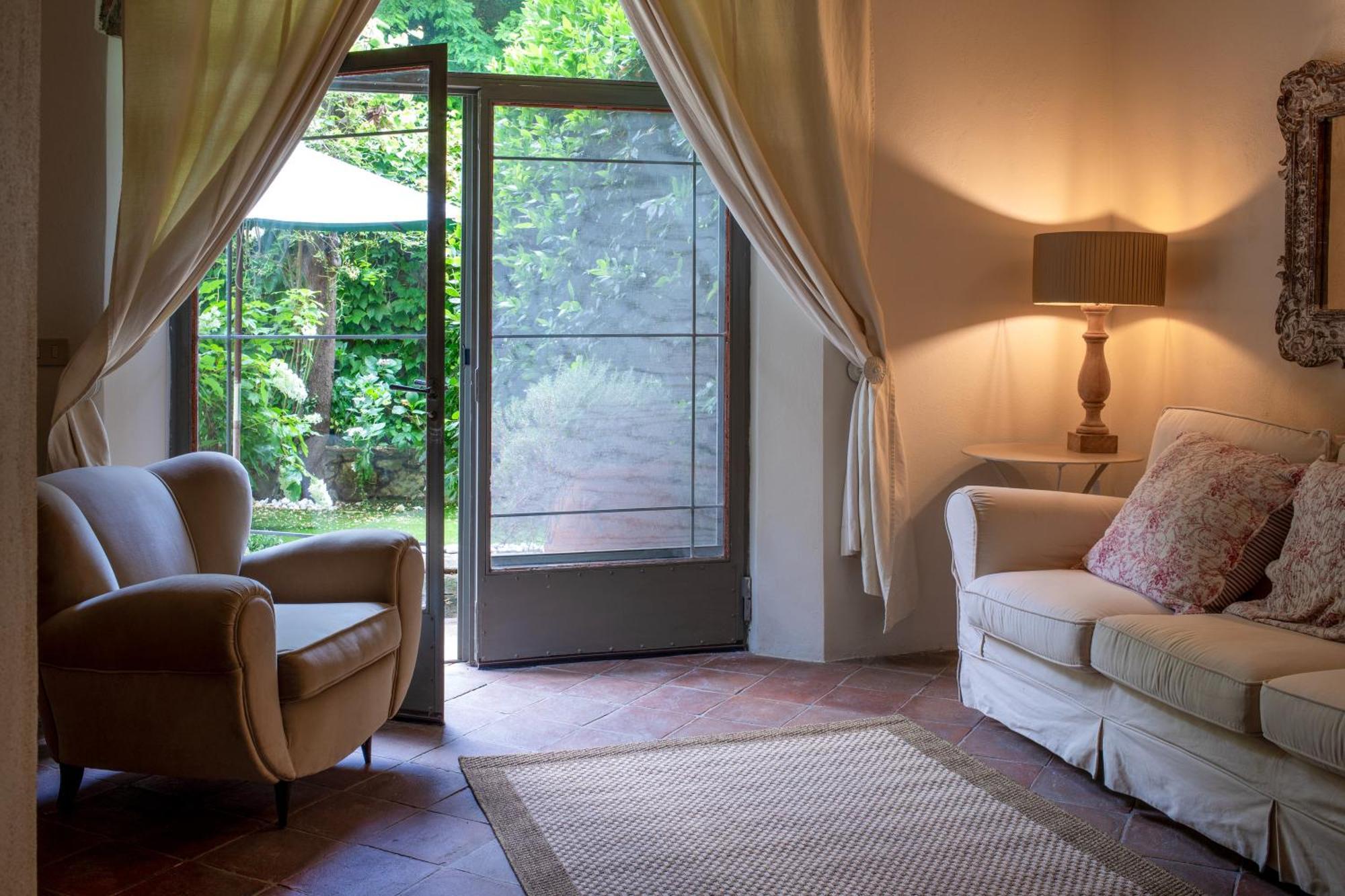La Locanda Di Villa Toscana 비보나 외부 사진