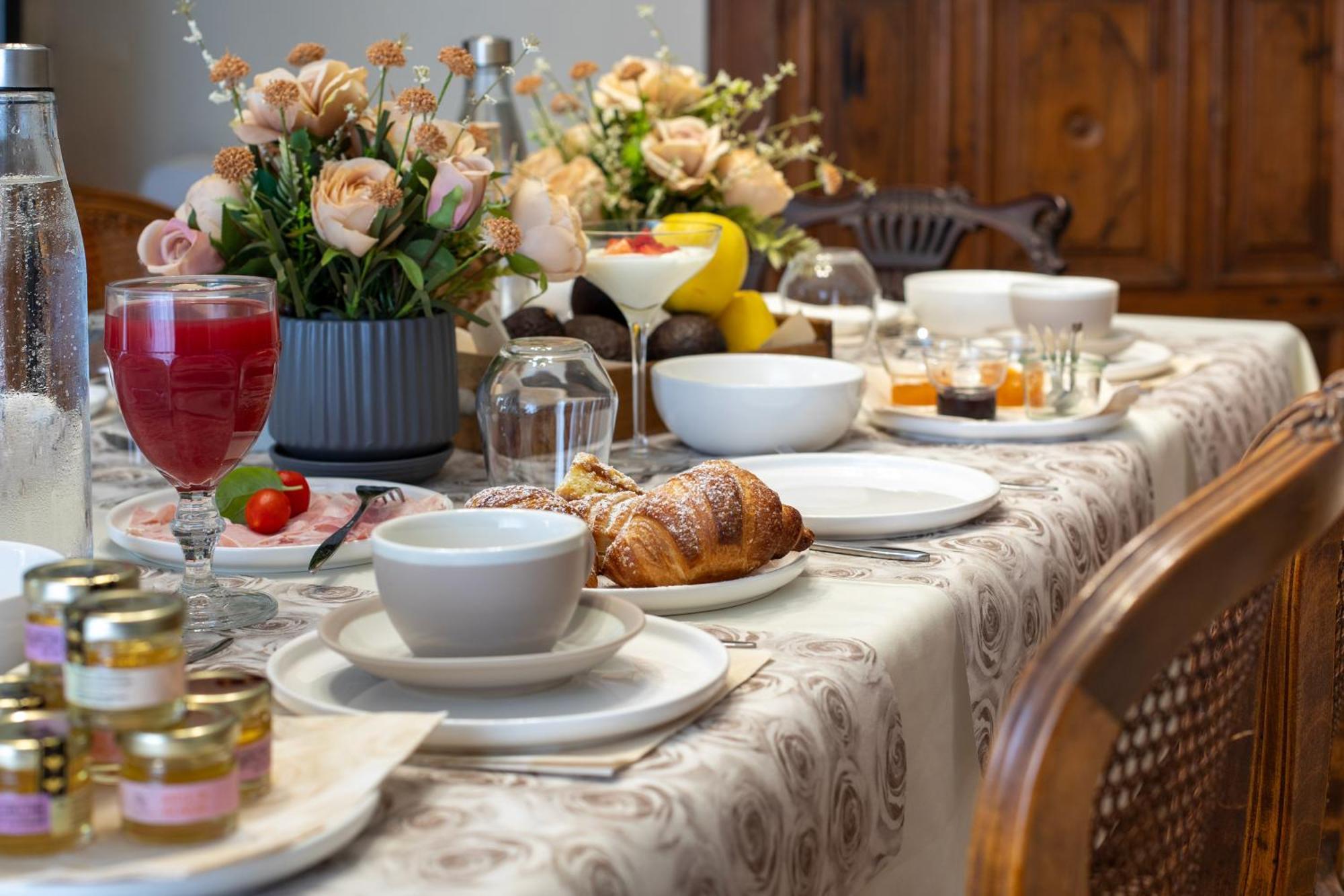 La Locanda Di Villa Toscana 비보나 외부 사진